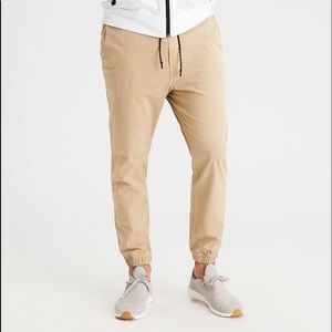 AE ne(X)t level khaki jogger